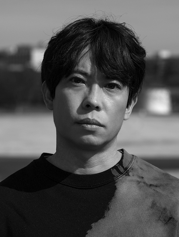 町屋良平